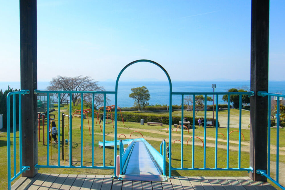 ALT(外国語指導助手)のおすすめ ~ふたみ潮風ふれあい公園~ ALT(外国語指導助手)のおすすめ ~ふたみ潮風ふれあい公園~